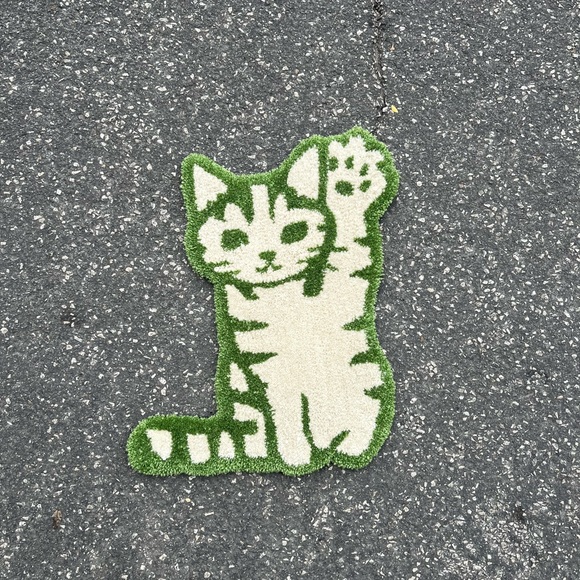 Meet your Posher, Nicolle - Picture 3 of 3